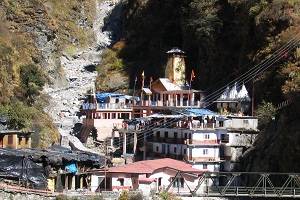 Close up View of Yamunotri temple from Dev Dekhni